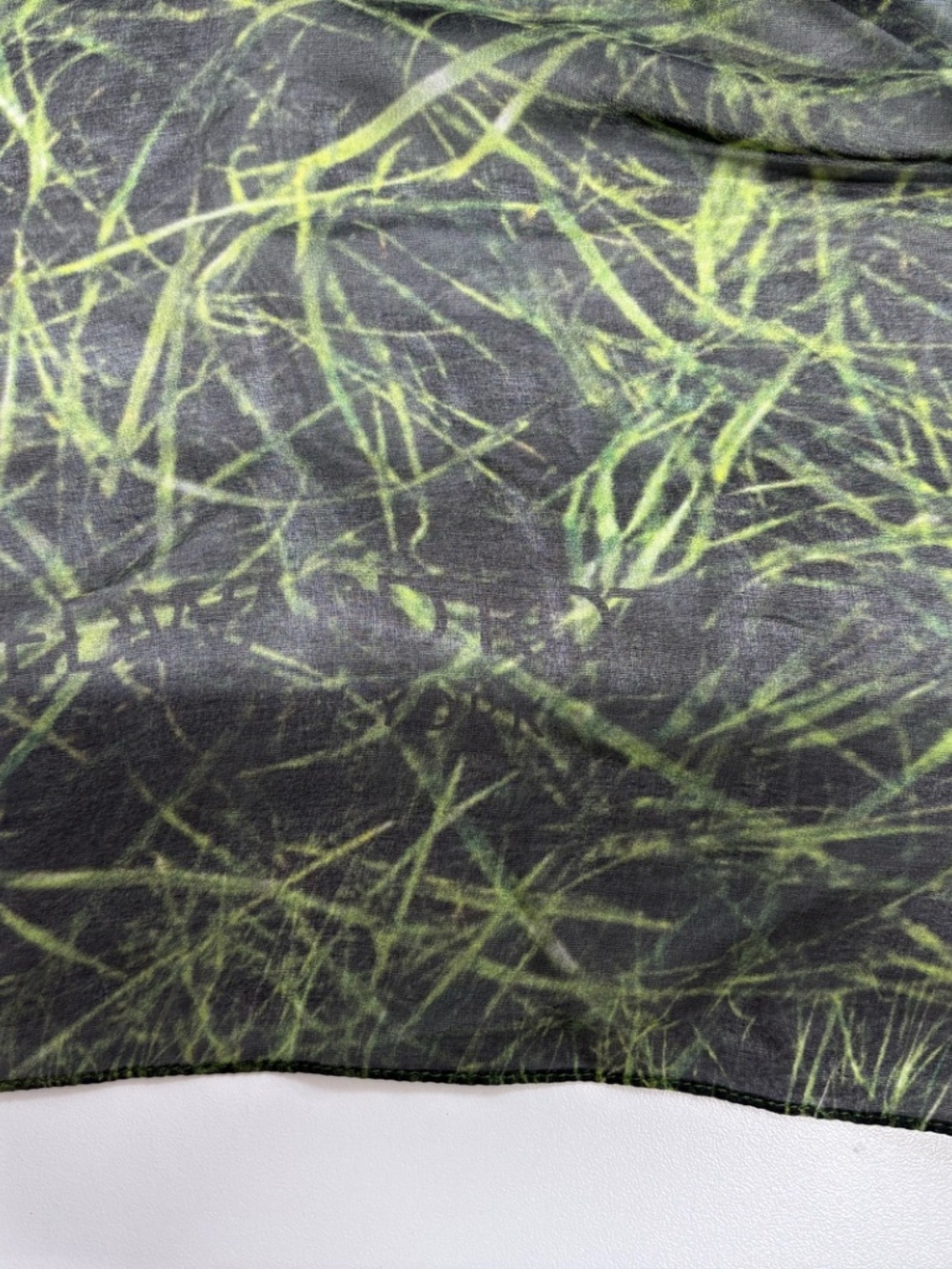 Edward Roth - New York - Hand Paint Silk Scarf - 80"x25". NEW‎ in Bag. - Picture 4 of 16